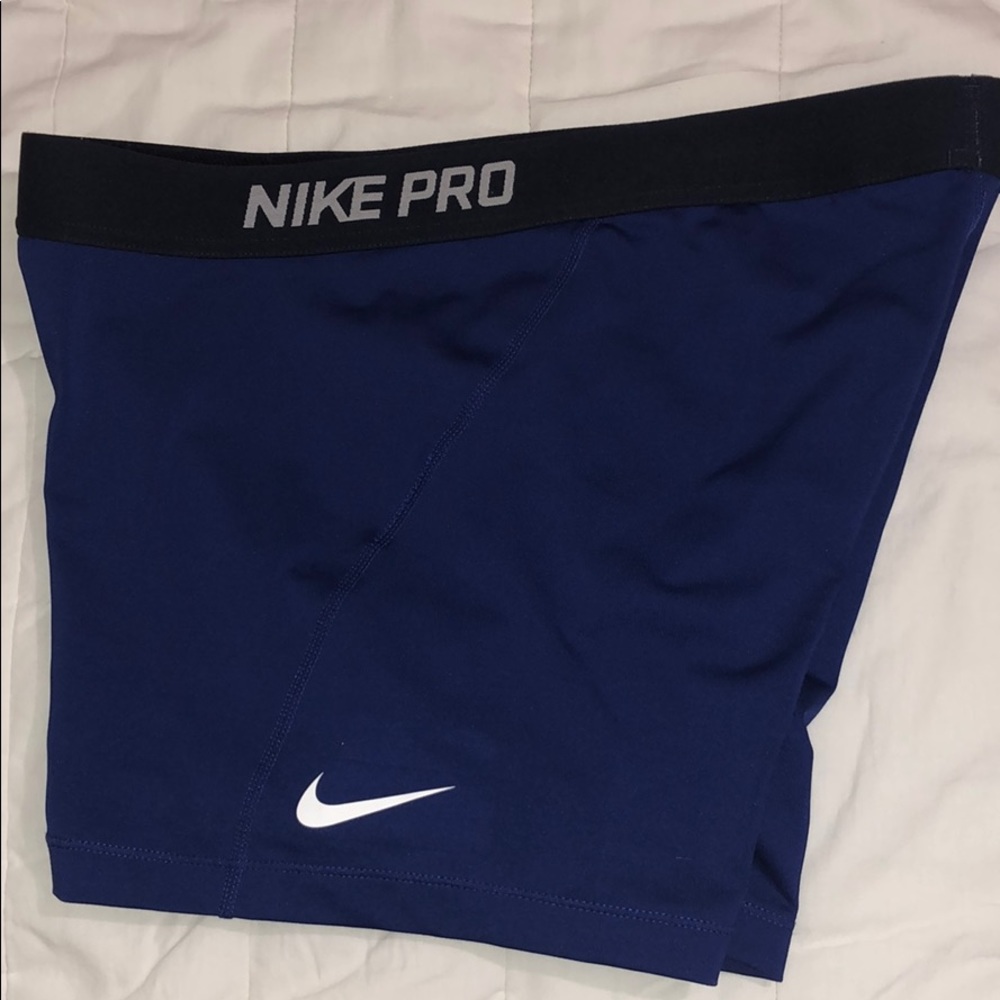 Nike Pro feo-fit spandex shorts